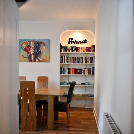 The Prestwick Pad Villa Bagian luar foto