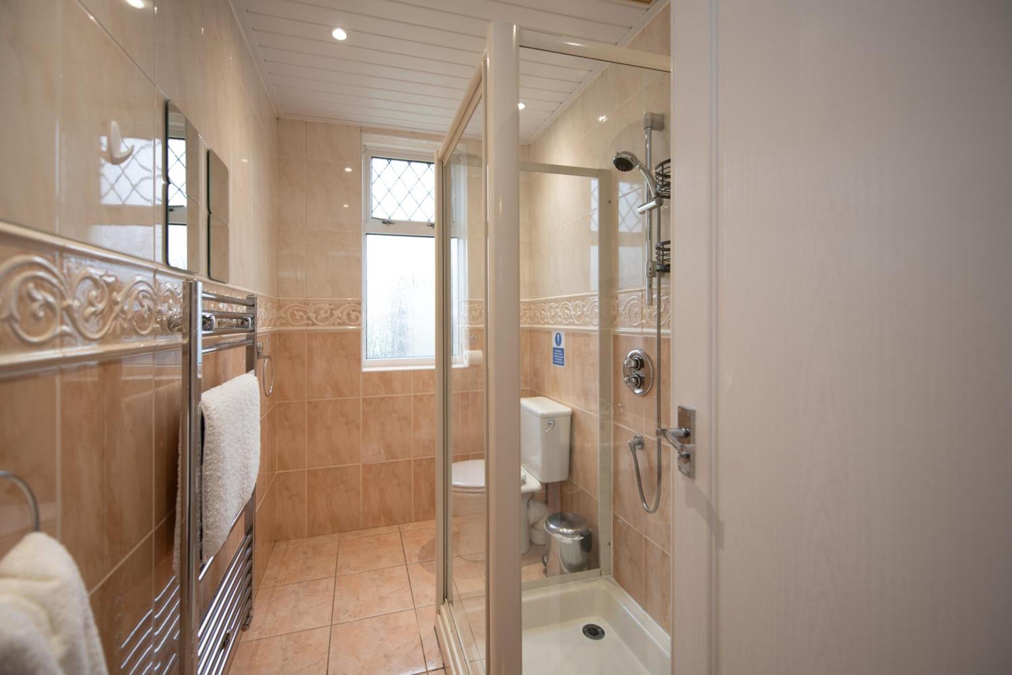 The Prestwick Pad Villa Bagian luar foto